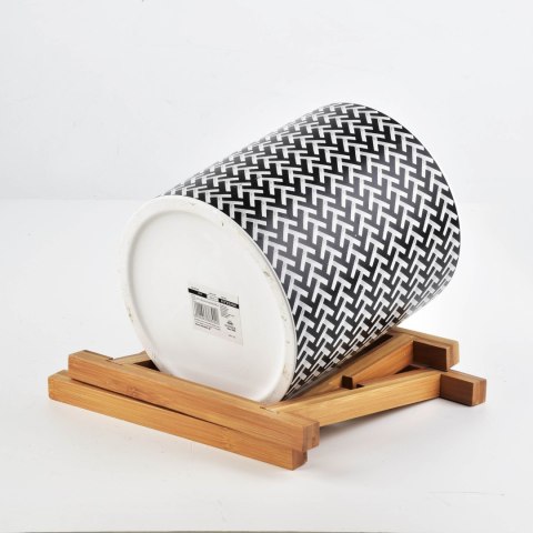 Doniczka Geometryczna AVA BLACK 18 cm na Stojaku – Czarno-biała Osłonka w Jodełkę