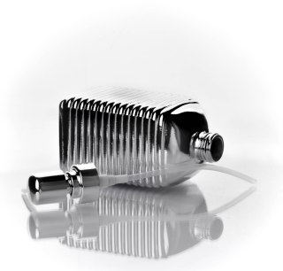 Elegancki Dozownik do Mydła TESSA – Ryflowany Podajnik 19 cm (Złoty / Srebrny)